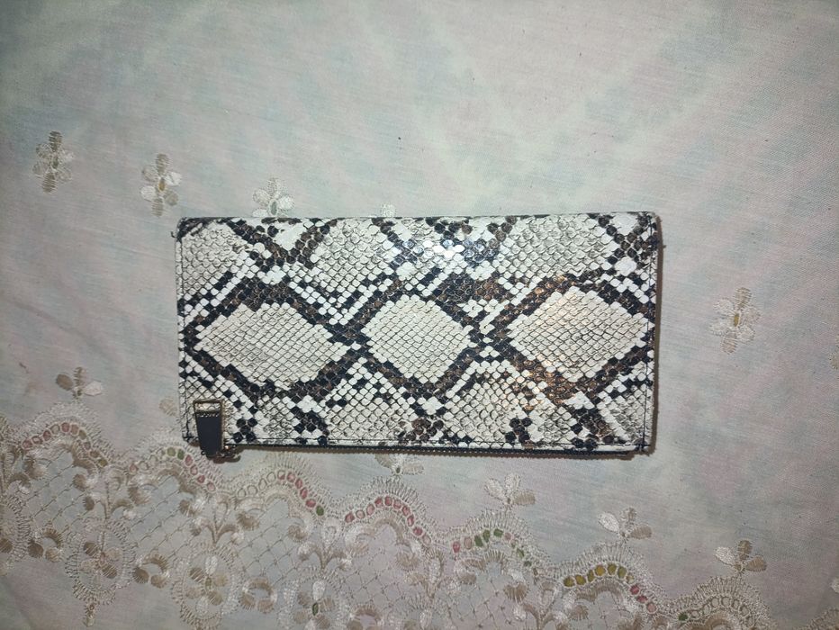 Carteira Parfois usada em bom estado