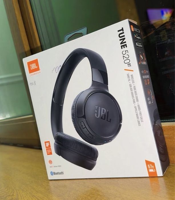 Продам наушники JBL