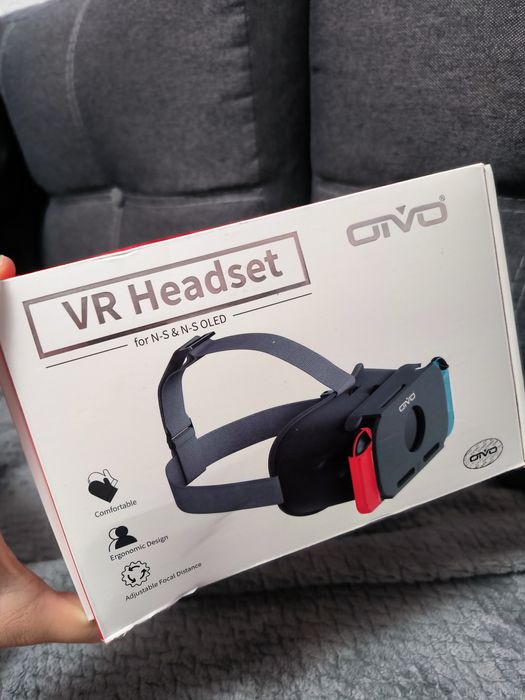 VR-гарнітура OIVO для Nintendo Switch та Switch OLED.