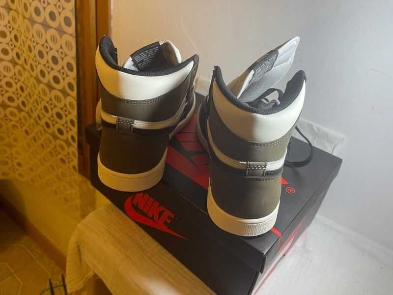 Nike Air Jordan 1 Mid Light Smoke Grey Eu 39