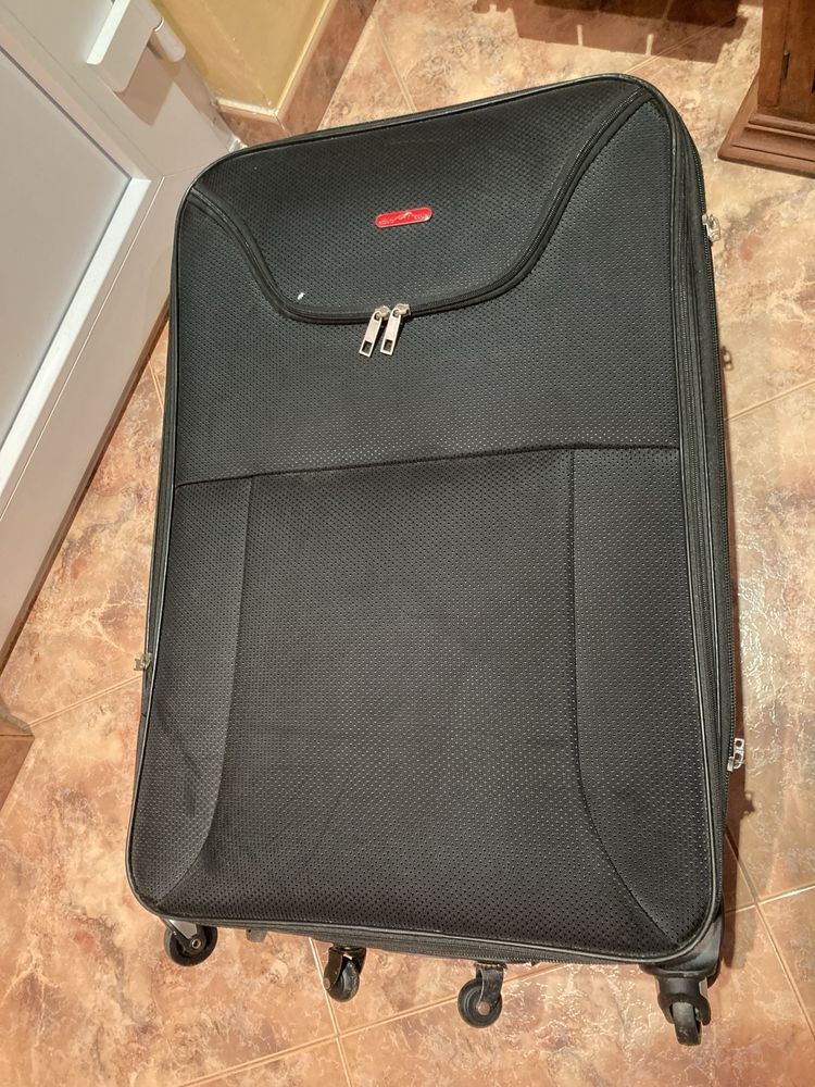 Mala de viagem de porão em bom estado