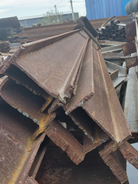 Двотвр металевий 12см