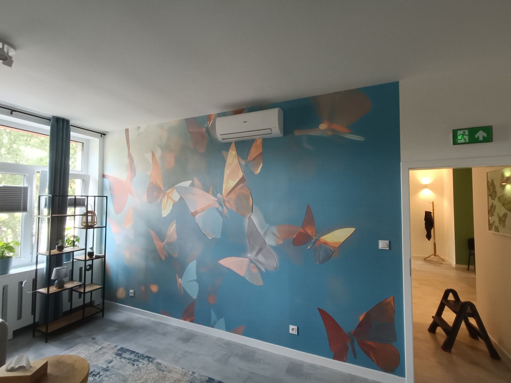 Oklejanie mebli i witryn. Oklejanie reklamowe. Folie architektoniczne