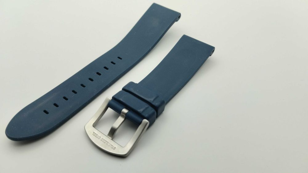 Bracelete 22mm de borracha FKM azul estilo Panerai da marca "Militvm".