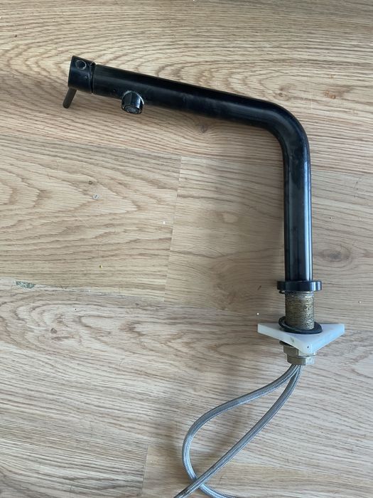 Lava loiça com torneira