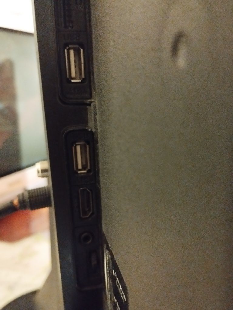 Телевізор lcd Toshiba 32l3863da smart, t2, wi-fi.i-