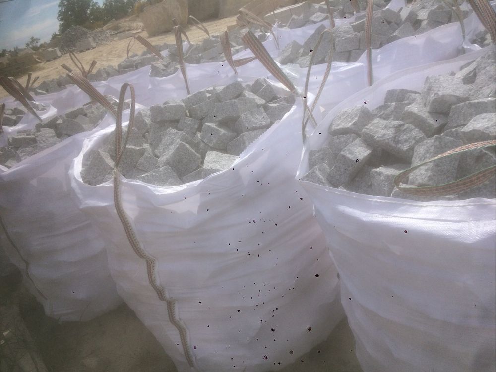 Calçadas ou cubos granito cinza pinhel