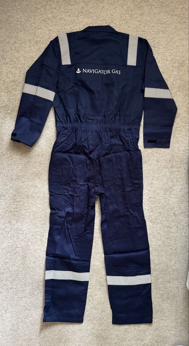 Kombinezon roboczy z odblaskowymi paskami