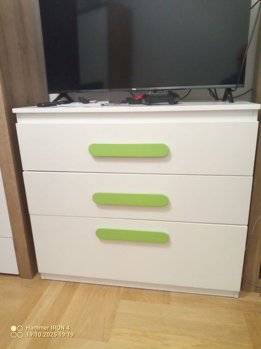 Meble dziecięce komoda biurko słupek