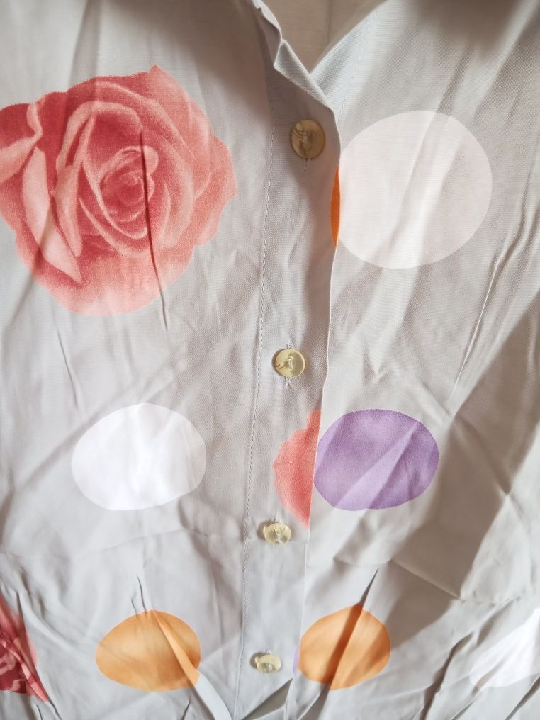 Camisa estampada círculos e rosas, M