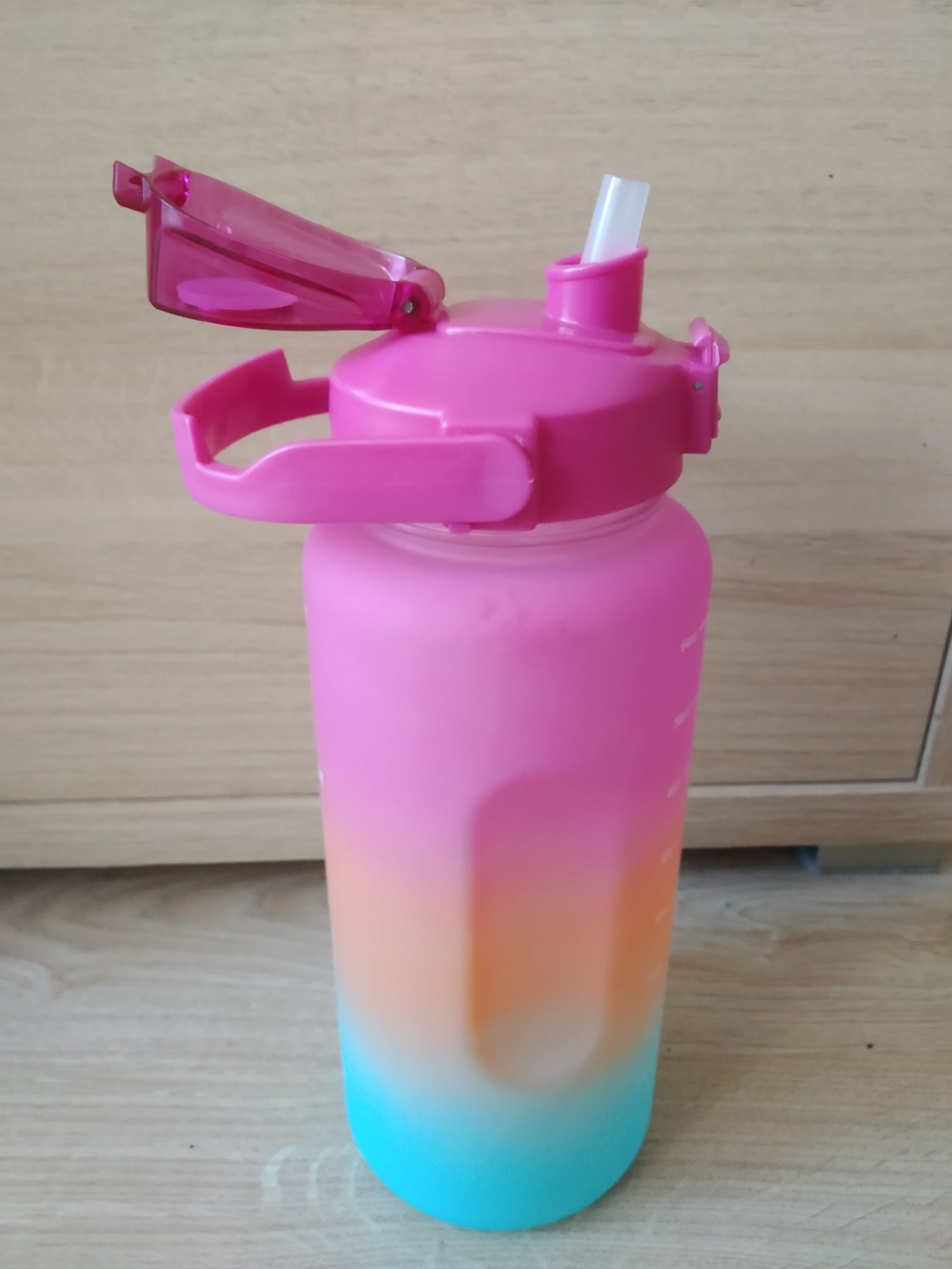Butelka kolorowa 2000 ml z rurką