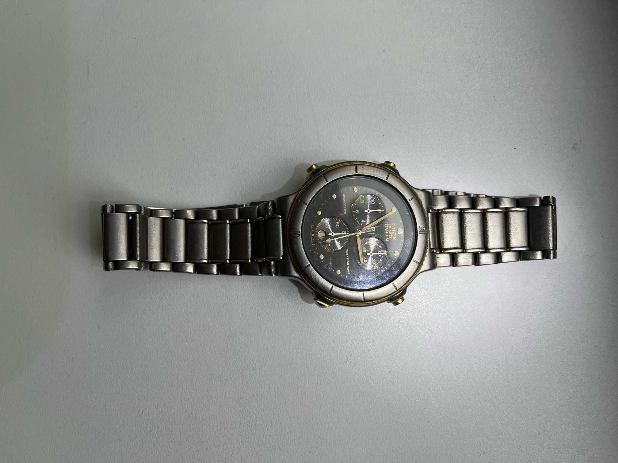 Часы Ситизен  3560  Quartz Chronograph NOS Titanium