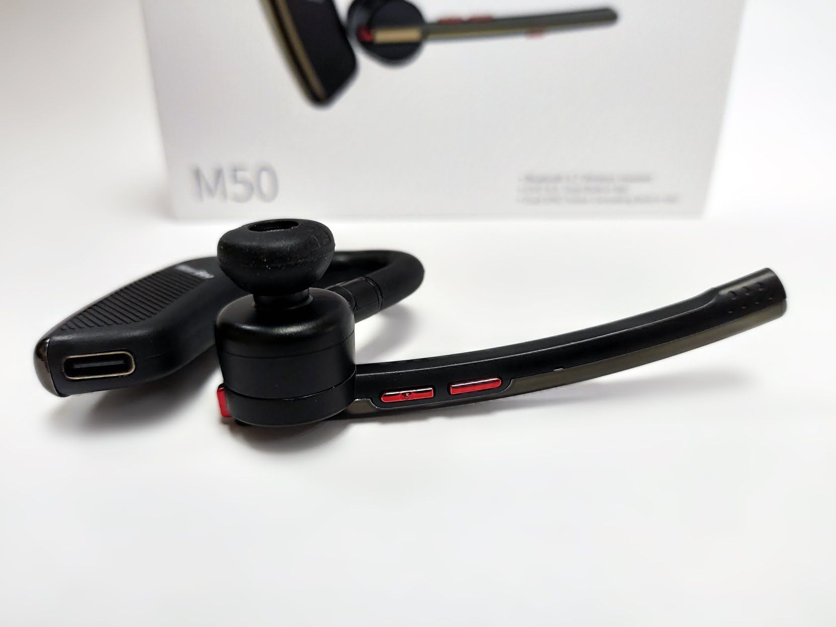 New Bee M50: Bluetooth-гарнитура с шумоподавлением и поддержкой aptX