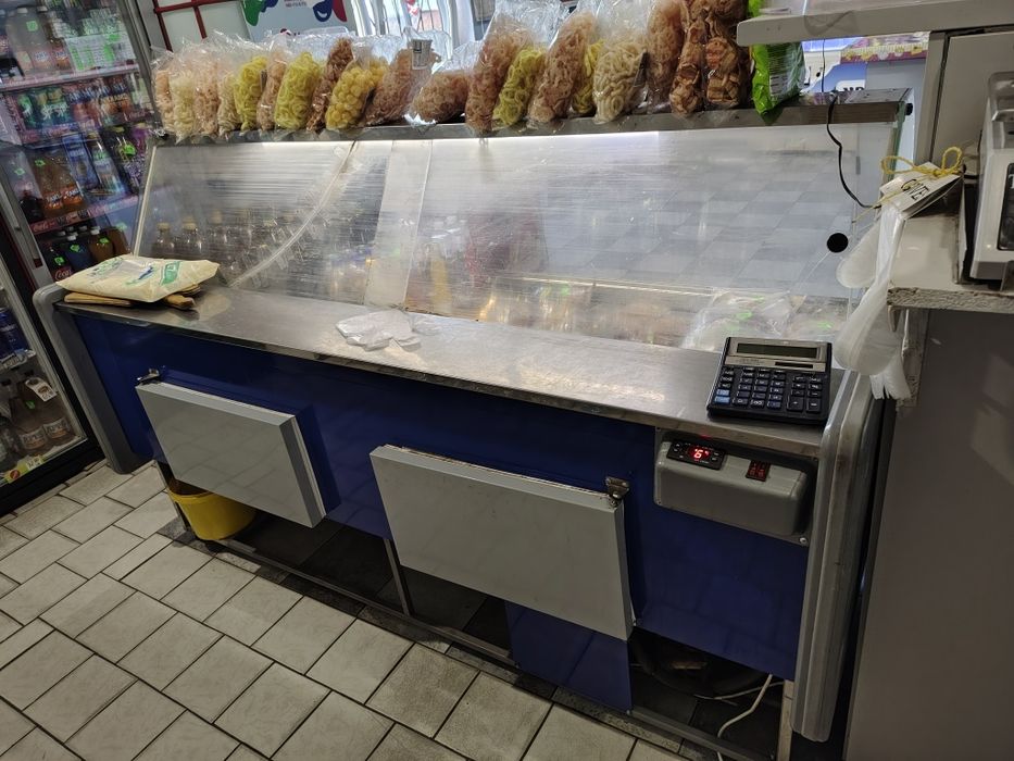 Холодильна вітрина