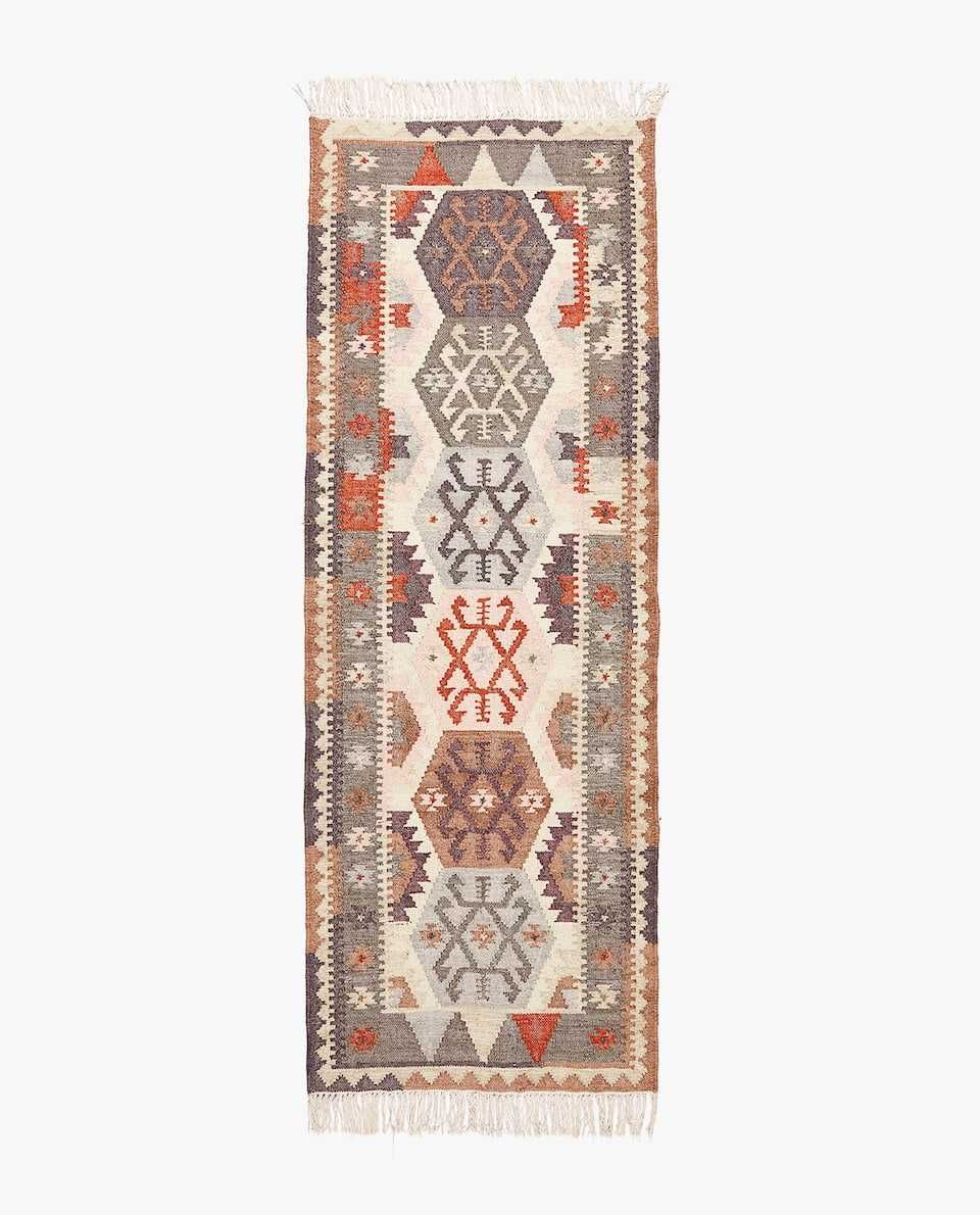 Zara Home wełniany dywan beżowo-różowy kilim z frędzlami rug wełna