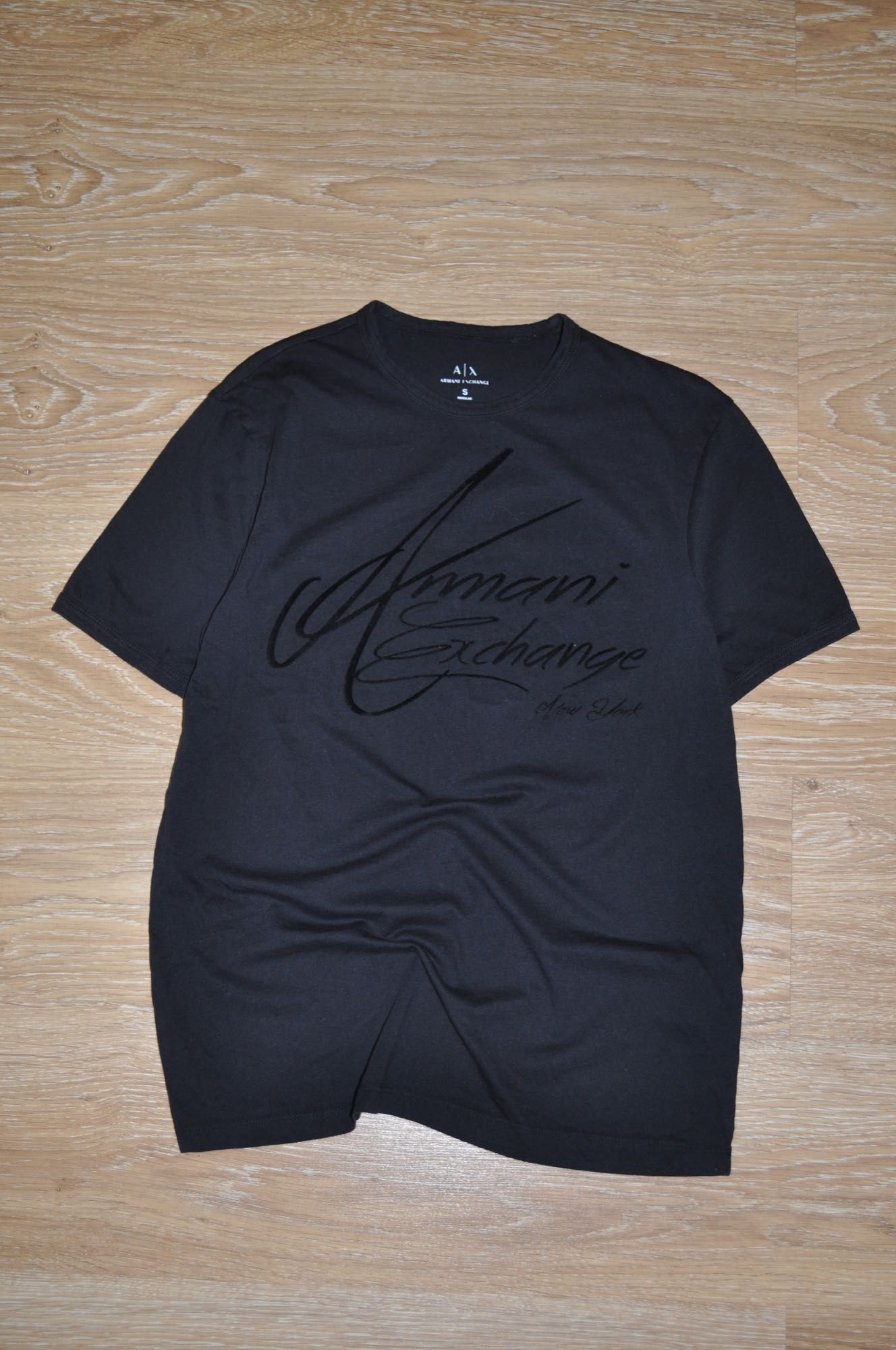 Черная трикотажная футболка Armani exchange
