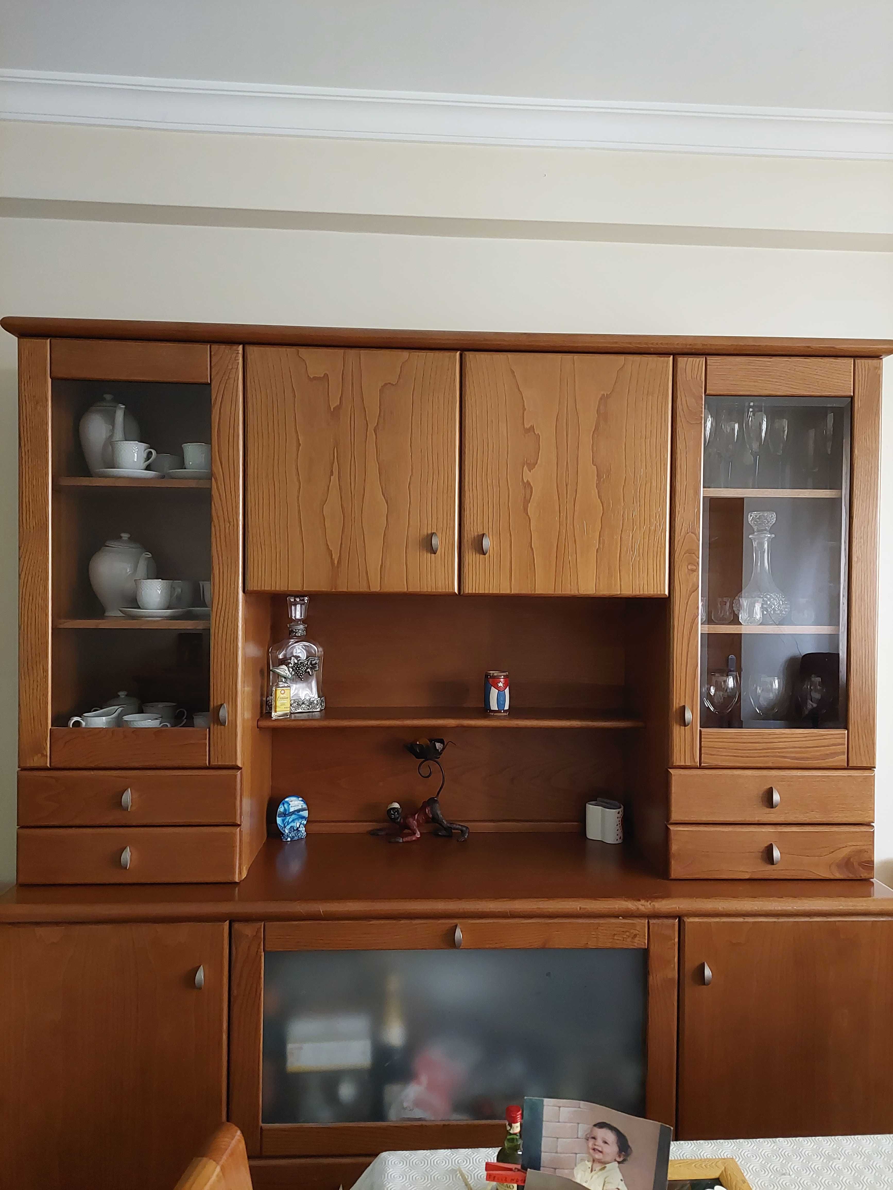 Móveis de sala em pinho maciço