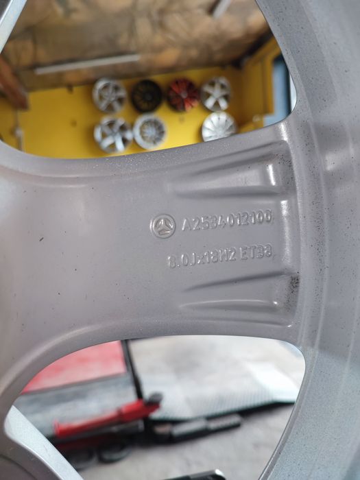 Felgi Alufelgi 5x112 8J 18 Cali ET 38 | Mercedes W253 W211 W203 GLC