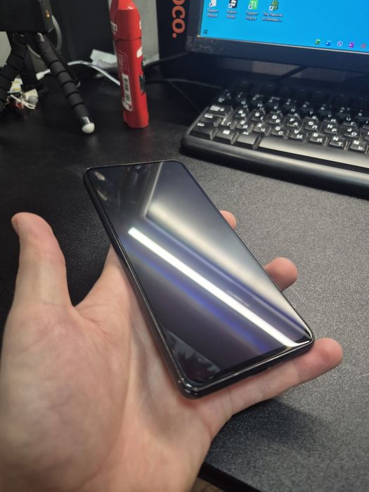 Redmi Note 12 pro.Телефону 2 роки,стан середній-високий