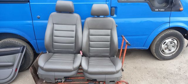 Fotele kanapa boczki skóra grzane Audi A6 C5 kombi FL kpl