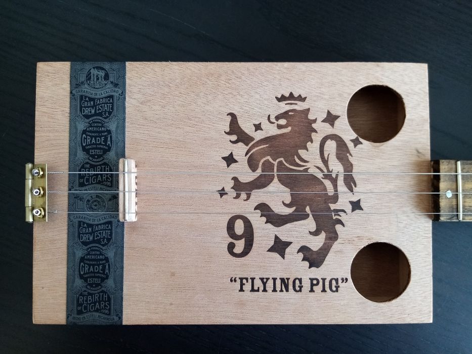 Guitarra de caixa de charutos