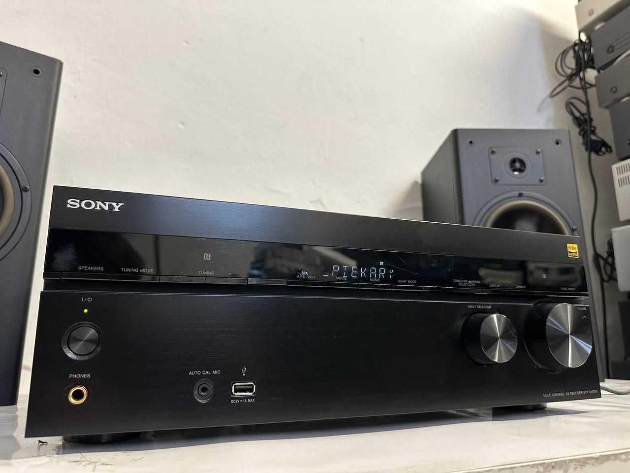 7.2 Amplituner Sony STR-DH750,  Bluetooth , 4K UHD, Kino Domowe