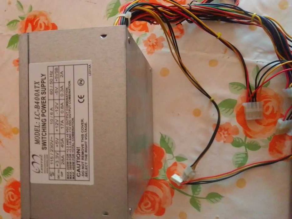 Fonte de alimentação Lemtec 400Atx