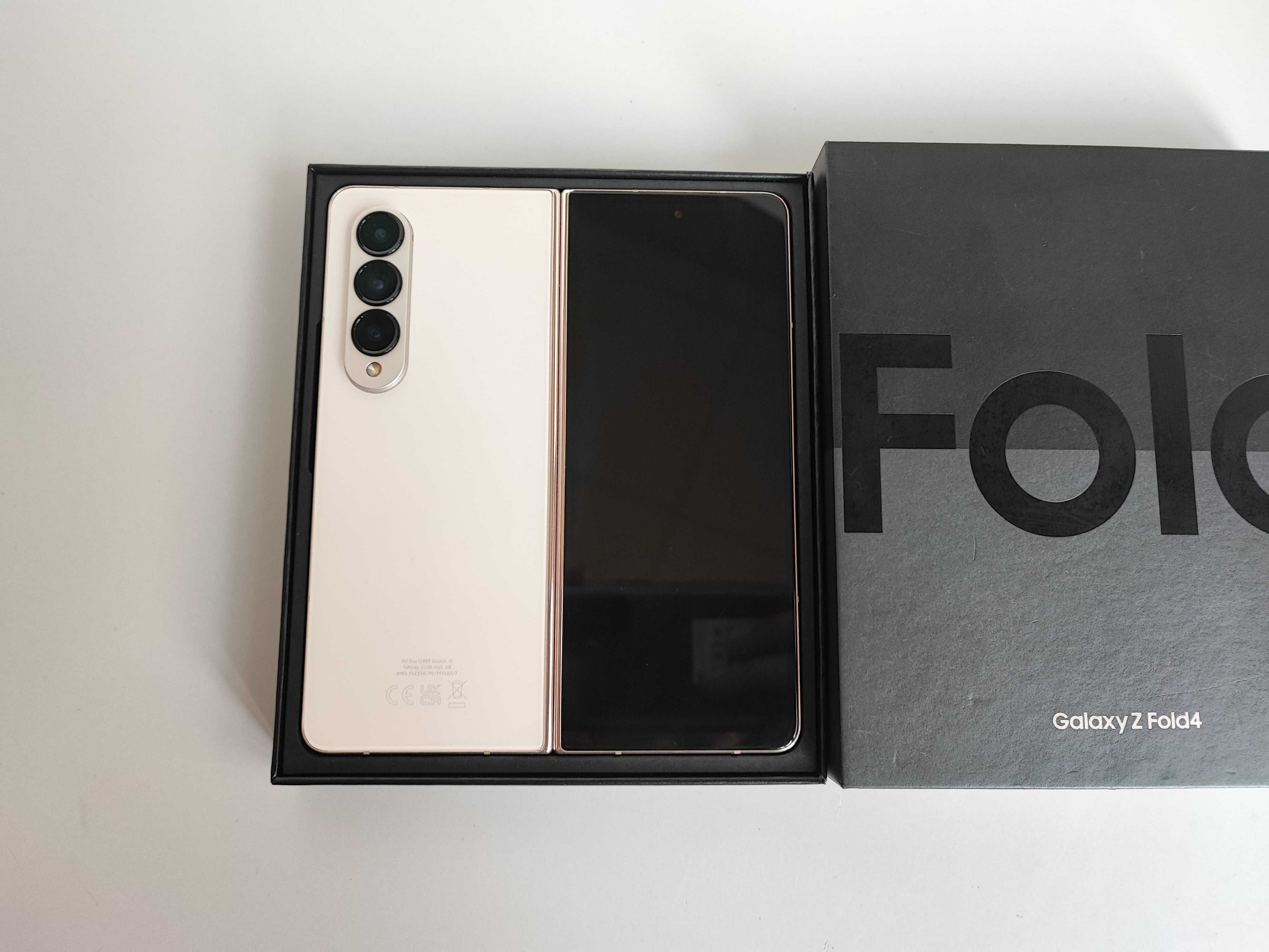 Смартфон Samsung Galaxy Fold4 12/256GB Beige