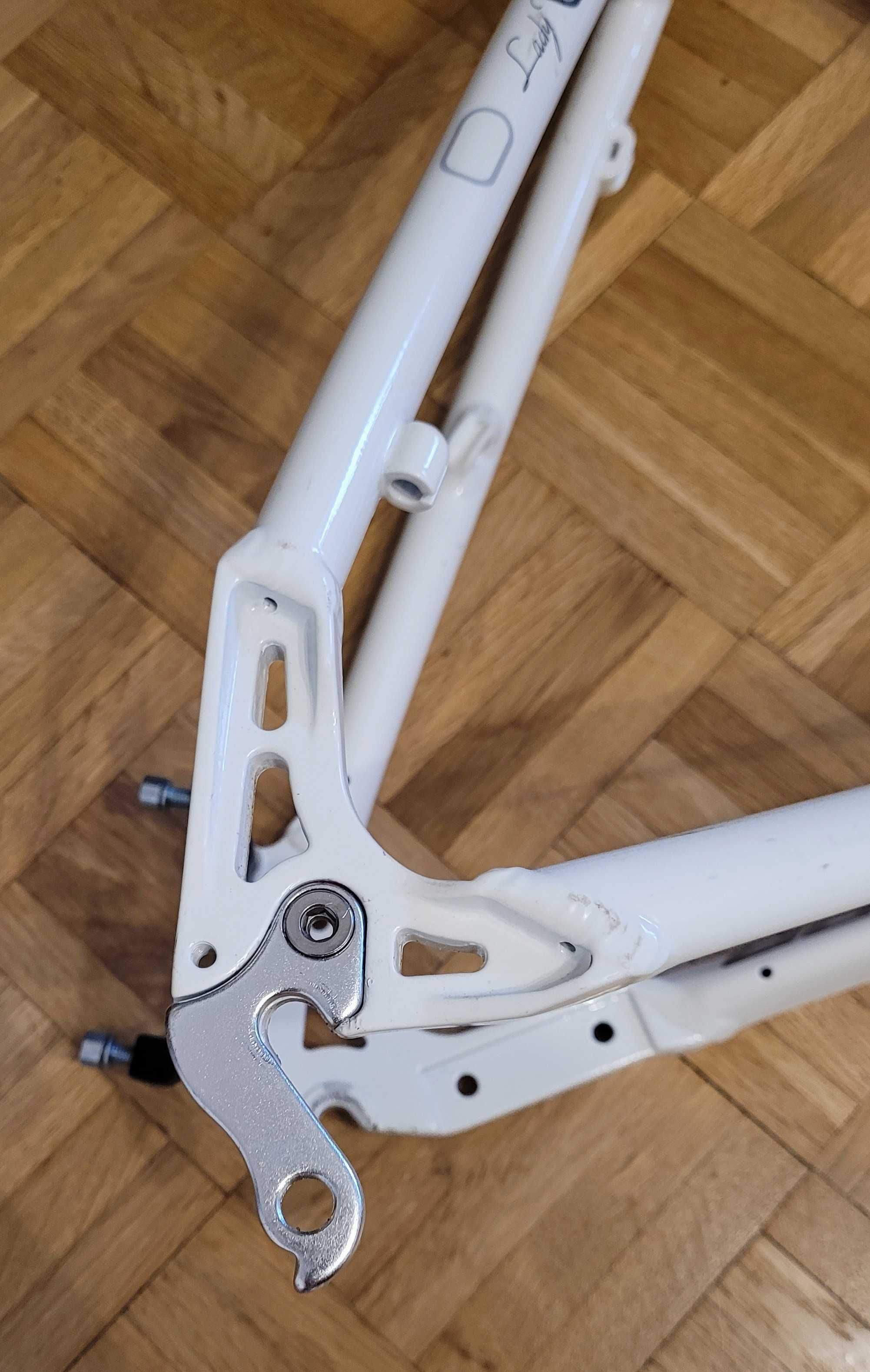 Rama roweru - Merida Juliet 900 - damska 18 cali - koła 26 cali