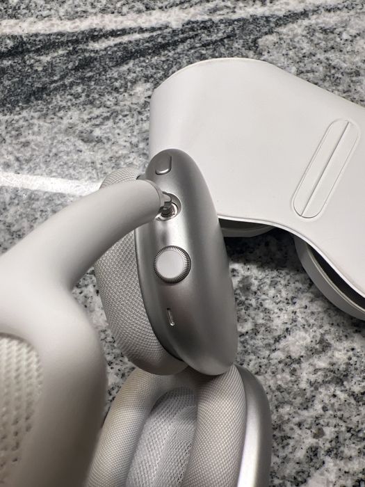 Apple airpods max białe