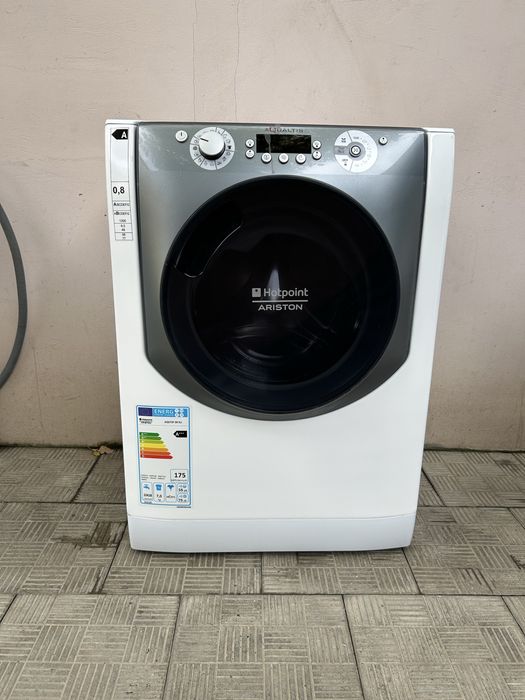 Стиральная машина Ariston на 6 кг AQSF 129.Инвертор.Гарантия!