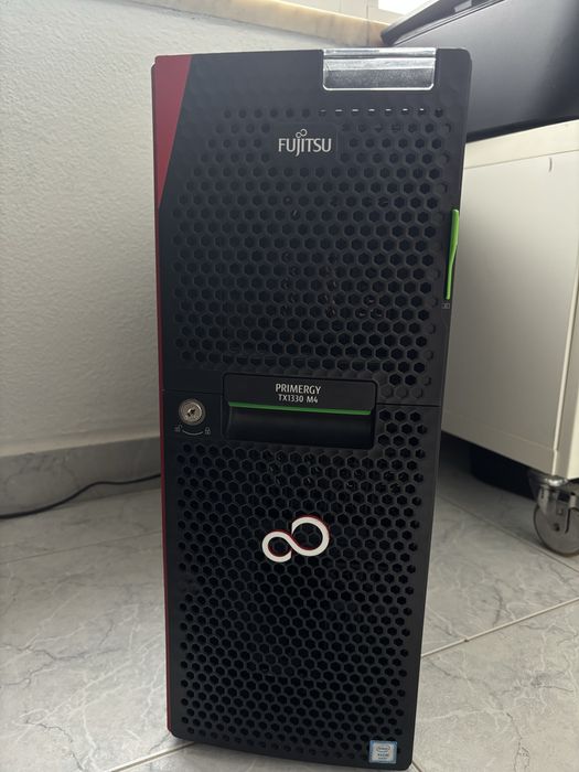 Fujitsu Primergy TX1330 M4