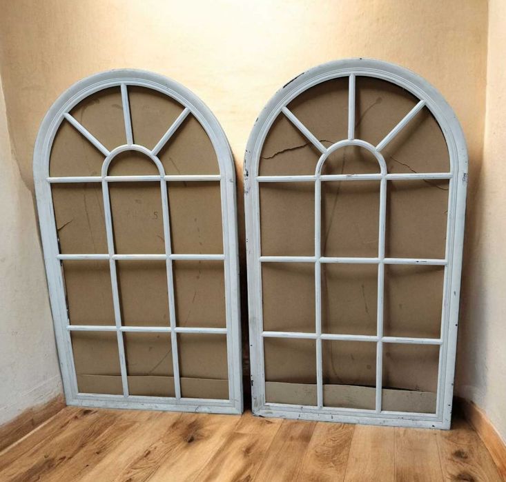 Par de janelas vintage em madeira