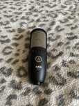 Микрофон AKG P220