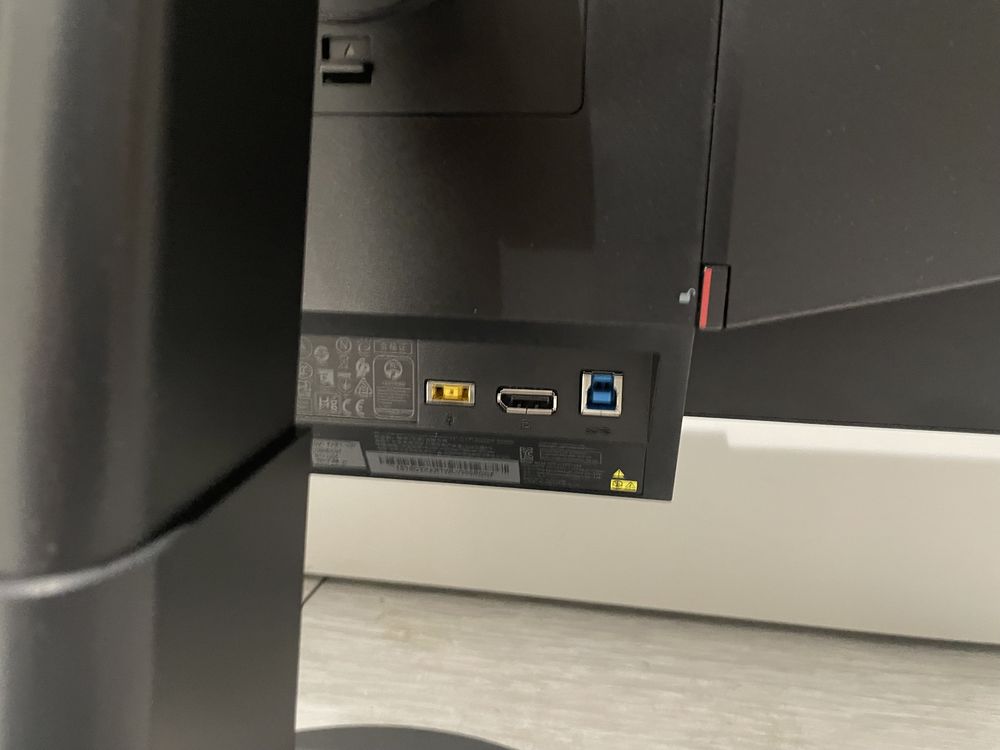 Monitor Lenovo 24’