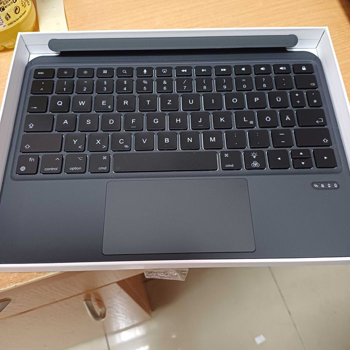 OMOTON Klawiatura do iPada Air