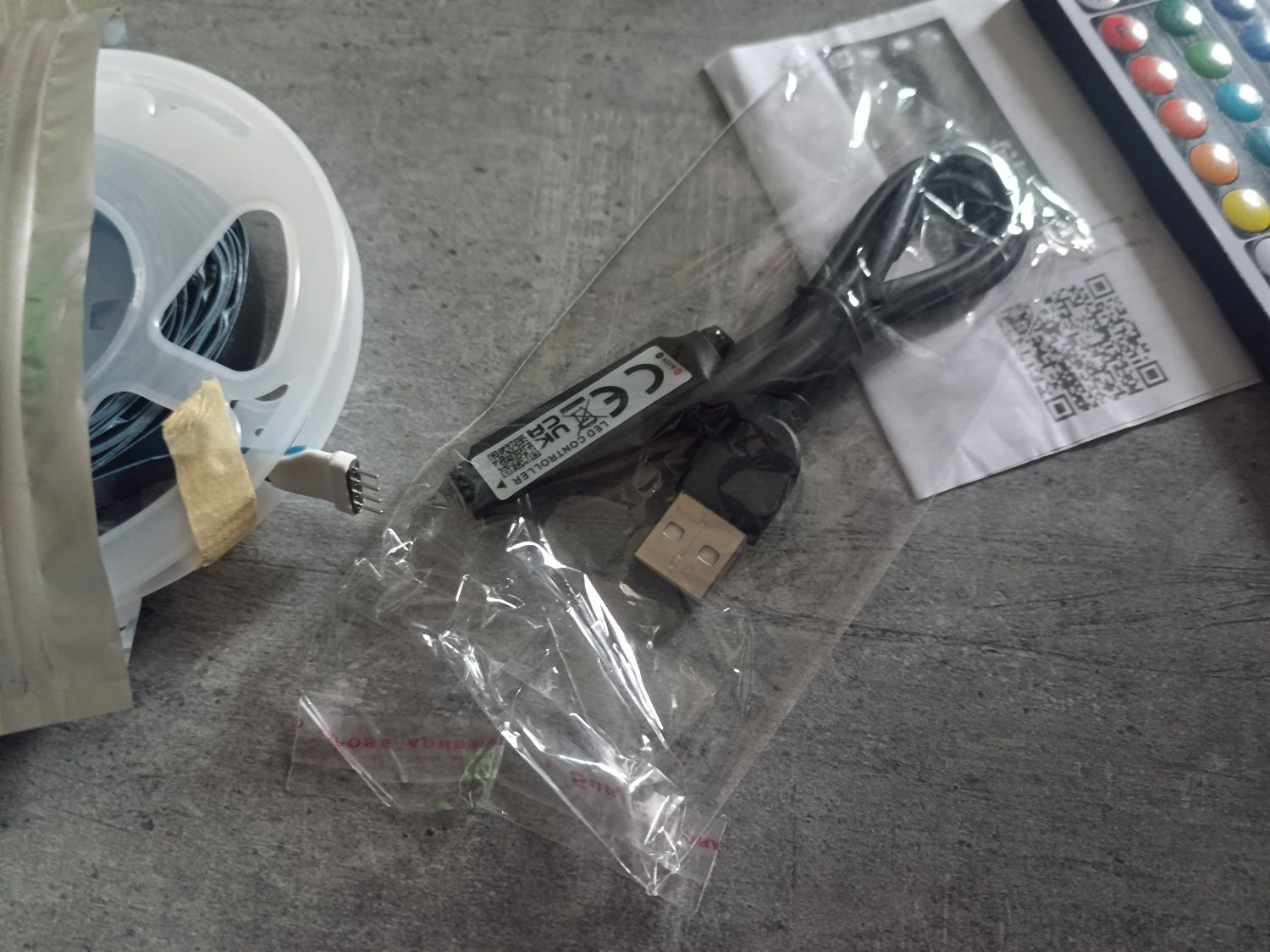Led 4 metry RGB 5V chińskie