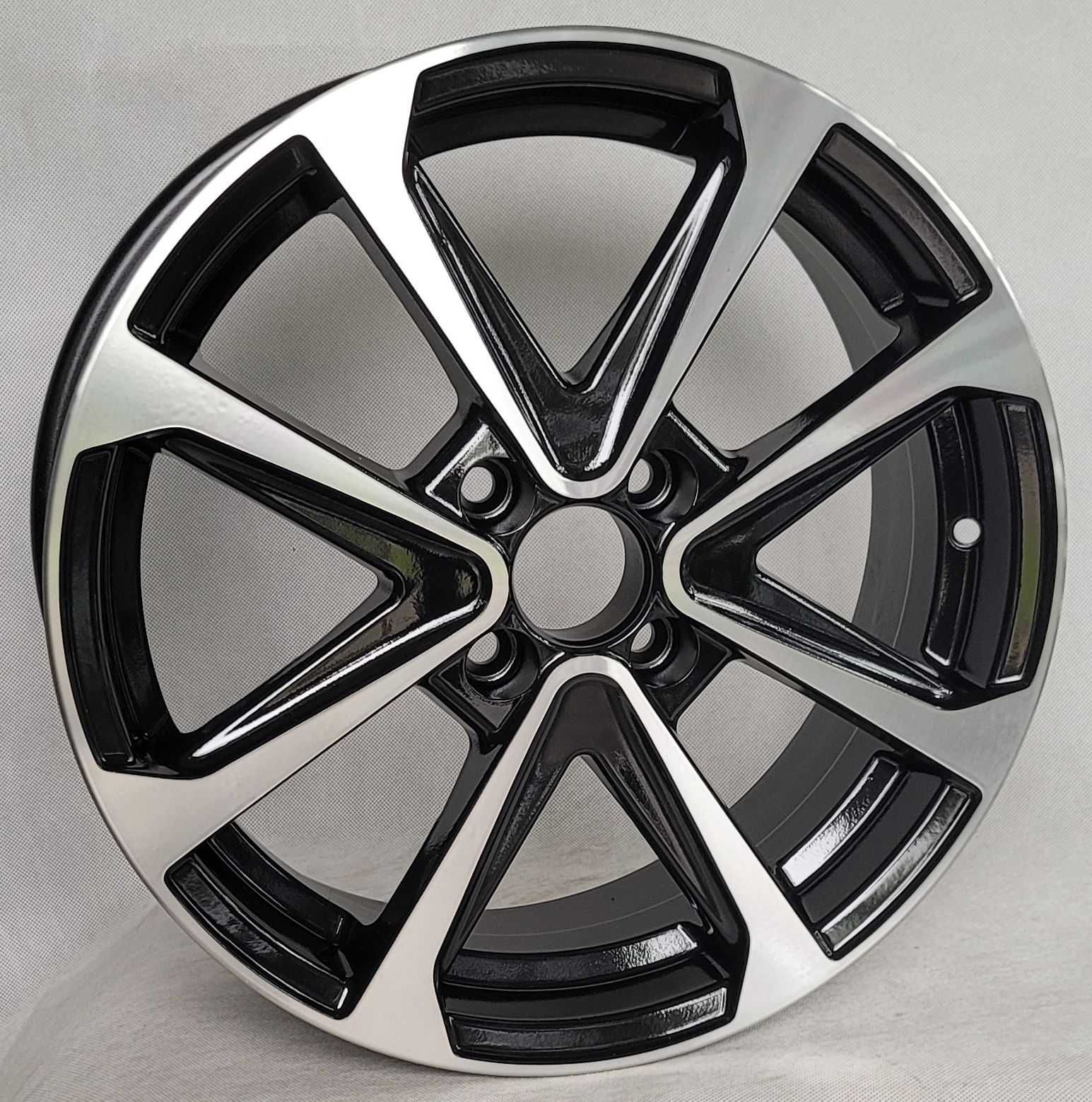 Felgi 16 Ford Fiesta 8 7 MK8 MK7 B-Max Ka + plus Transit Courier 4x108