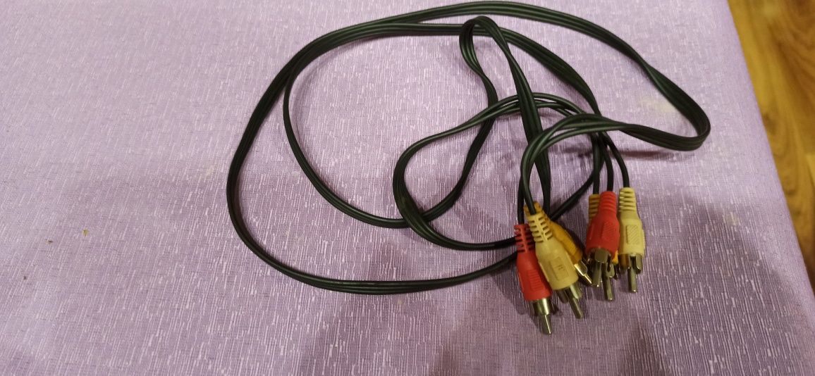 Kabel 3x RCA długości 1,5 m