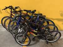 4 Bicicletas adulto e jovem usadas