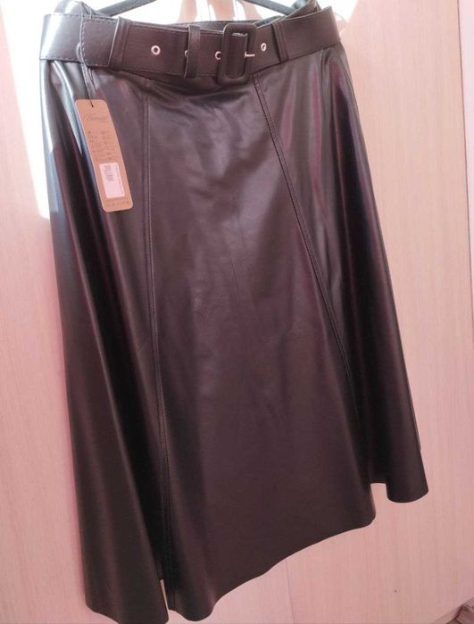Спідниця екошкіра, нова. 52 р.
