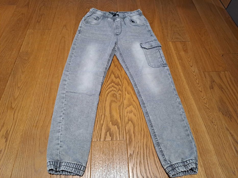 Dresy, dżinsy, bluza, H&M, Reserved, 140-146