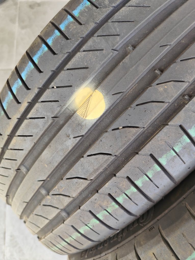 Pneus 235/45r18 Continental SC5 70% piso