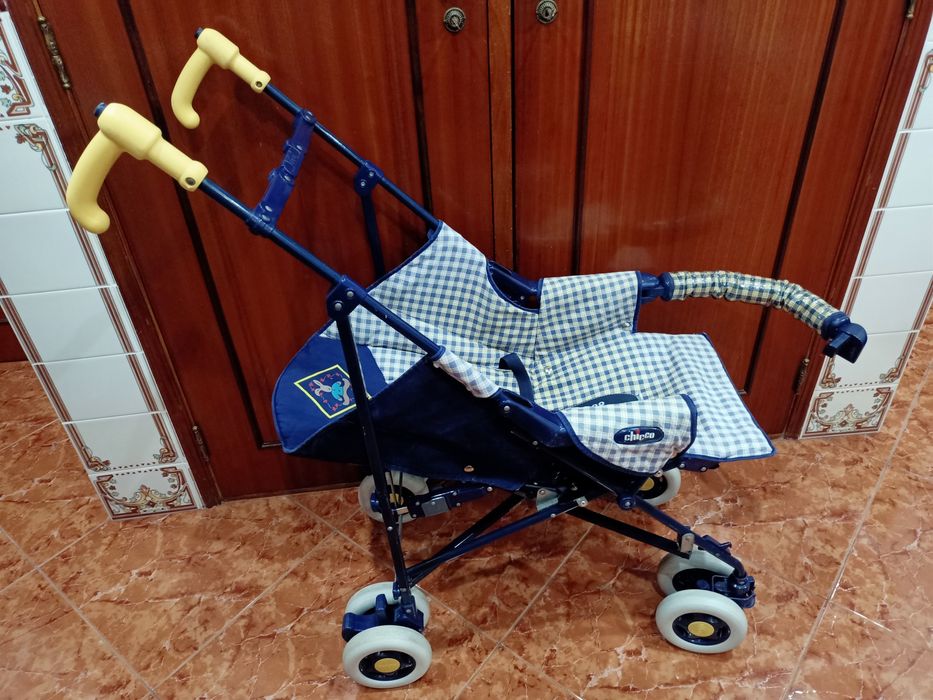 Carrinho para bebé criança carro casa quarto apartamento vivenda.