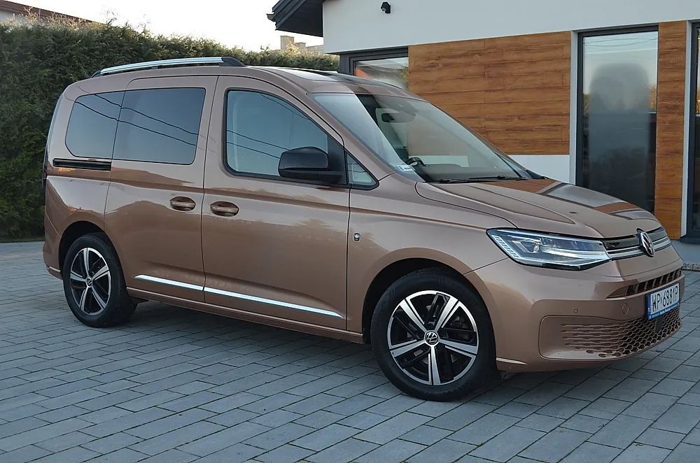 Volkswagen Caddy model 2022_Salon PL_2.0 tdi_122*ps*_mega wypas_dociągi_panorama_vat23%