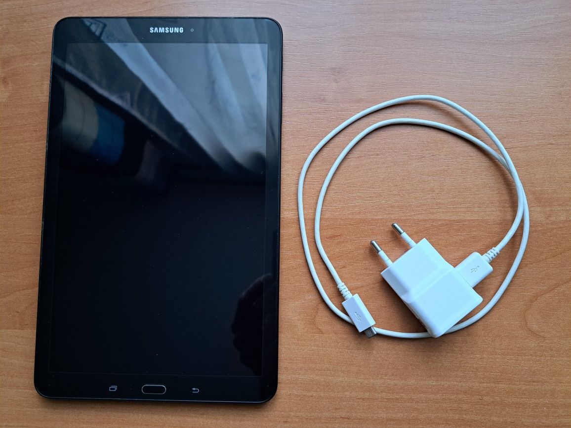 Tablet 10 cali Samsung Tab E