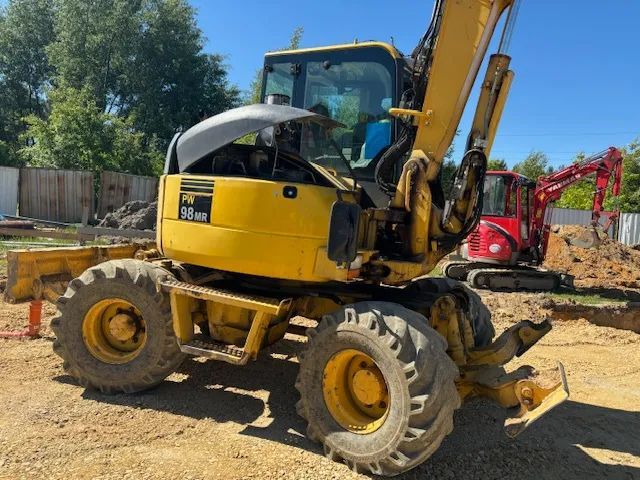 Komatsu PW98 MR  Koparka kołowa Komatsu PW98 MR