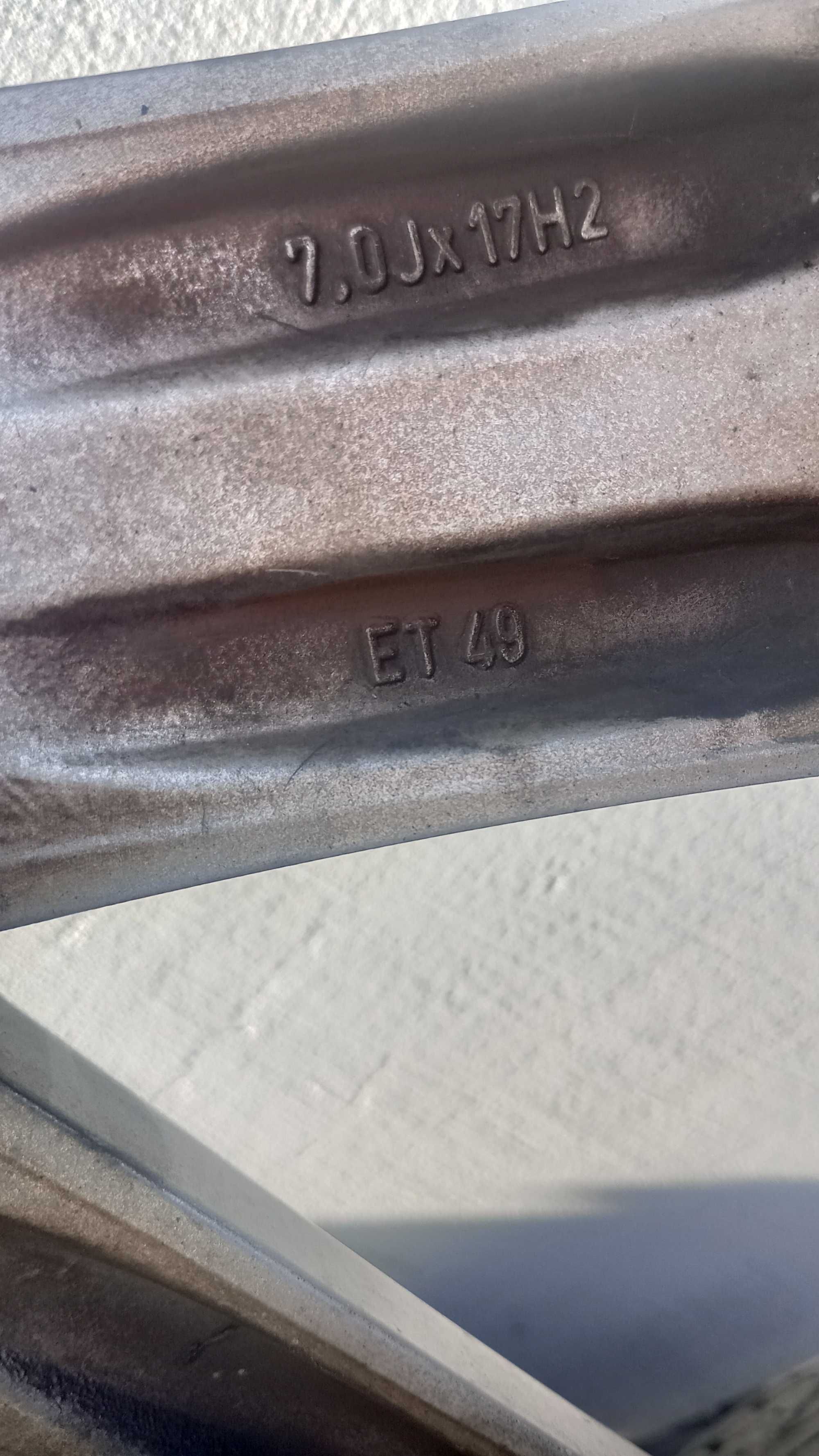 Alufelgi z oponami ford