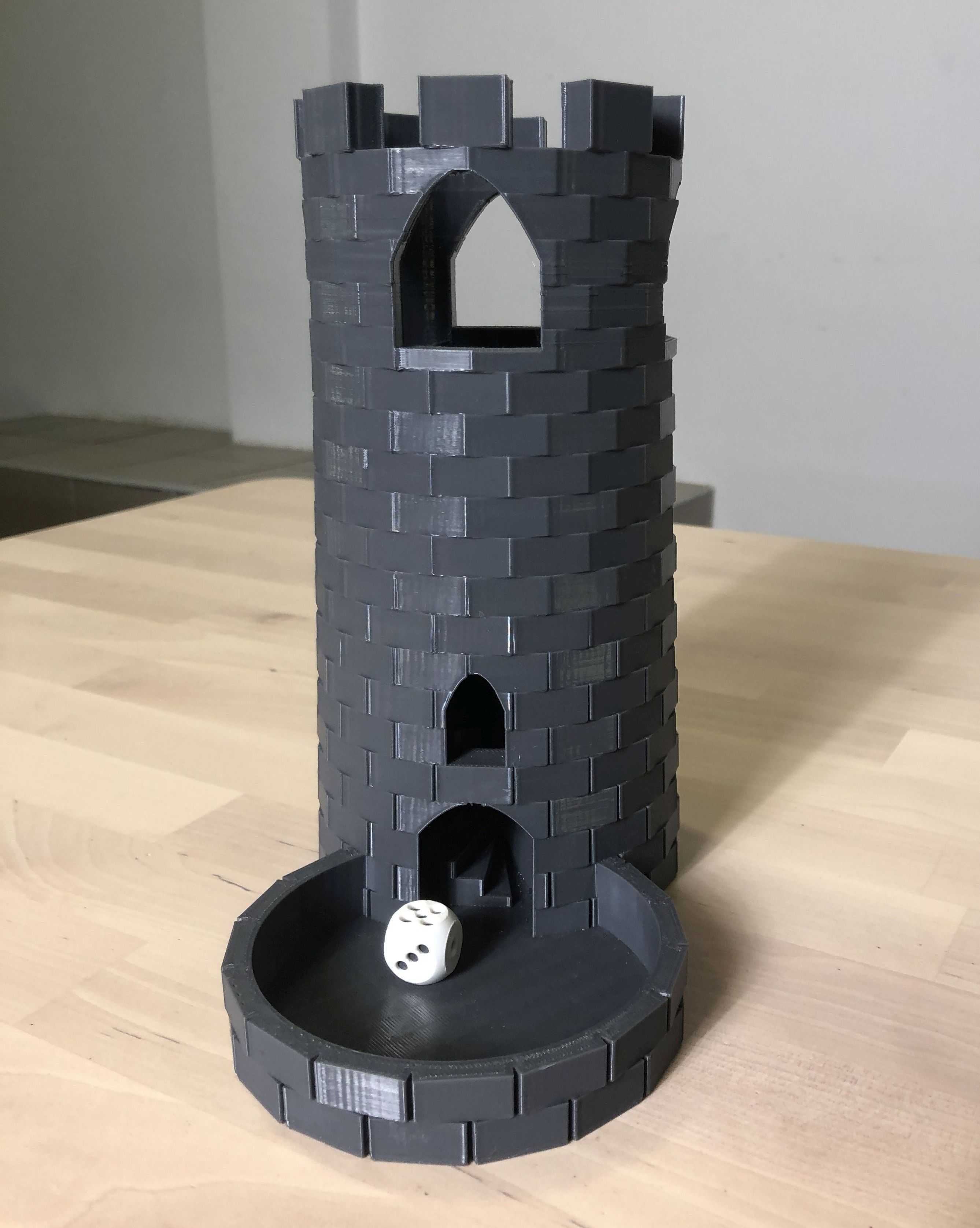 Wieża na Kości – Dice Tower do Gier Planszowych | Duża 22cm