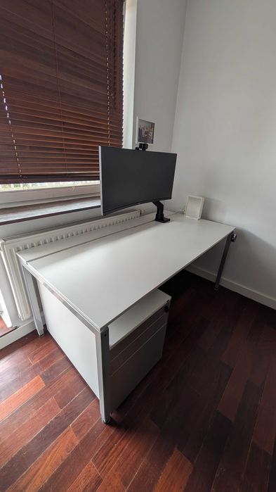 Biurko regulowane, kontener na dokumenty vs-furniture